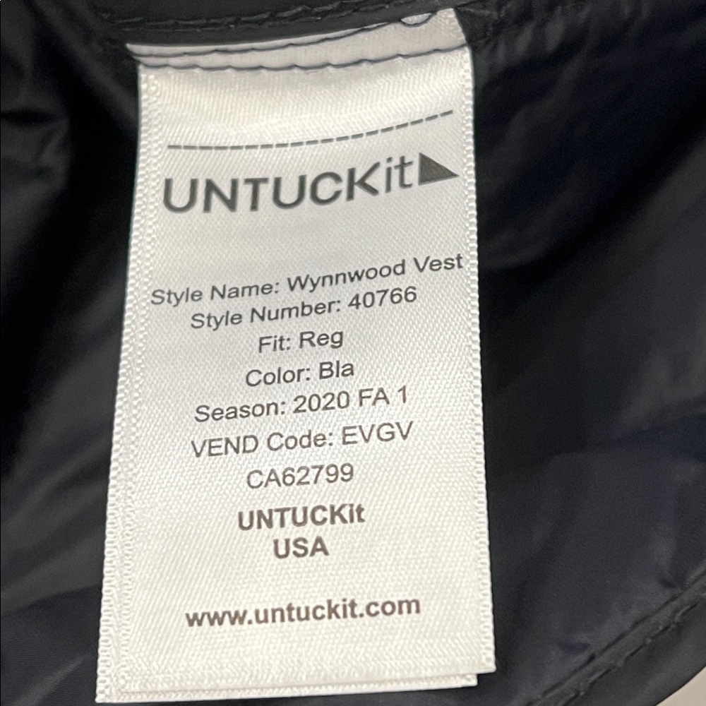 UNTUCKit Wynnwood Quilted Vest Full Zip w/ Snaps Field Pockets‎ Size Medium - Picture 7 of 9